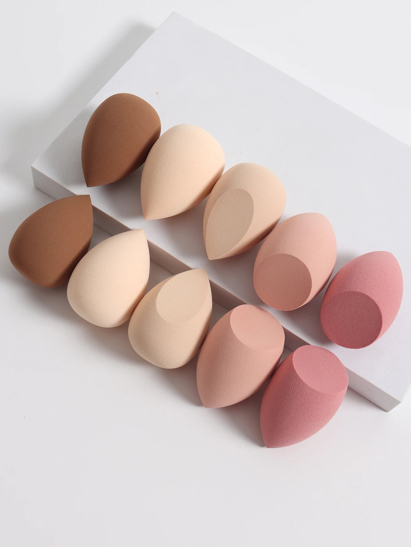 25 éponges de maquillage